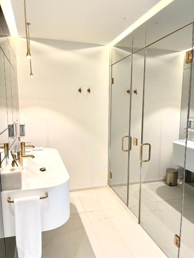 Luxury Suites & Apartments Mondrian Market Square II Varsóvia Exterior foto