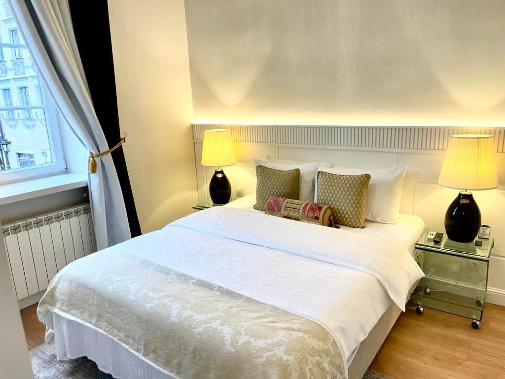 Luxury Suites & Apartments Mondrian Market Square II Varsóvia Quarto foto